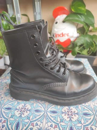 Anfibi Dr. Martens neri mono 1460
