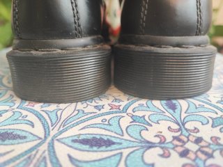 Anfibi Dr. Martens neri mono 1460