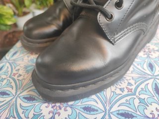 Anfibi Dr. Martens neri mono 1460
