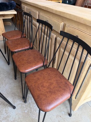 Juego de 12 sillas Metálicas Marrones