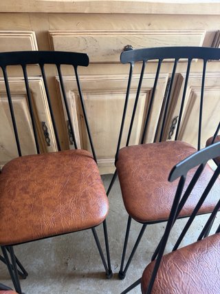 Juego de 12 sillas Metálicas Marrones
