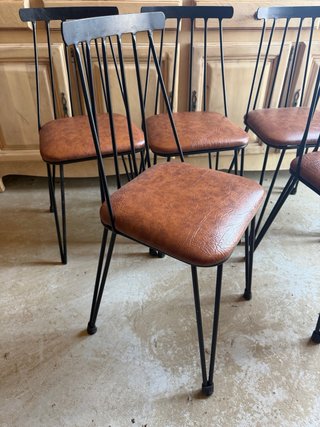 Juego de 12 sillas Metálicas Marrones