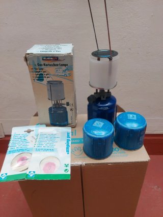 Farol Camping a Cartucho Gas