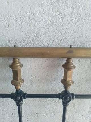 Cabecero de Hierro y Latón Antiguo