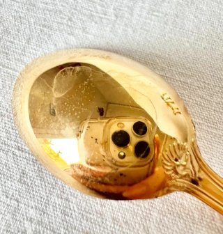 Cucharita de Café Bañada en Oro | Alta Calidad