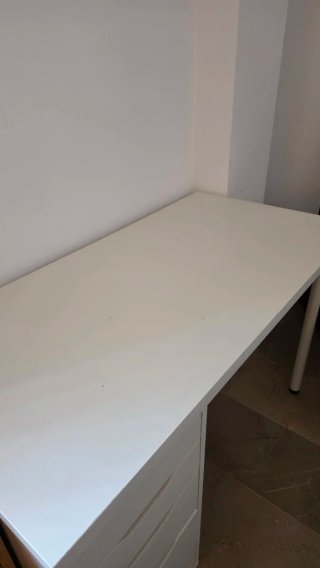 Escritorio LAGKAPTEN / ALEX Ikea con Cajonera