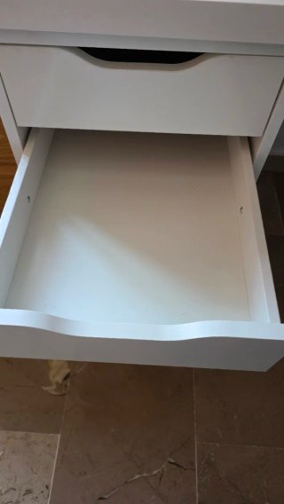 Escritorio LAGKAPTEN / ALEX Ikea con Cajonera