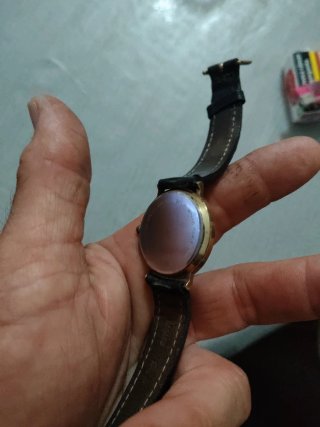 Reloj L'Etoile Quartz Dorado