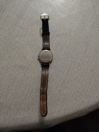 Reloj L'Etoile Quartz Dorado