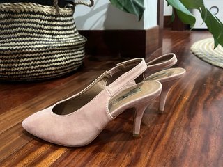 Zapatos salón rosa palo