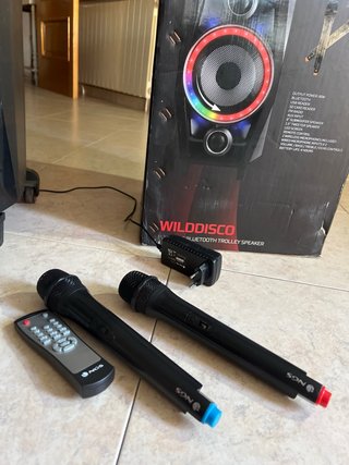 Altavoz NGS Wilddisco con micrófonos