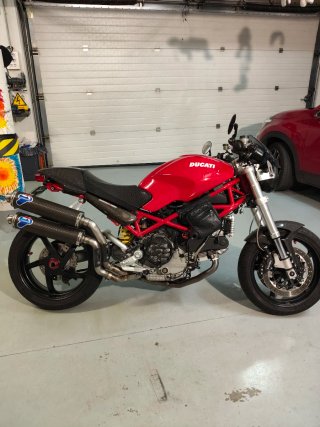 Ducati Monster S2R 1000