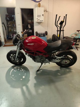 Ducati Monster S2R 1000