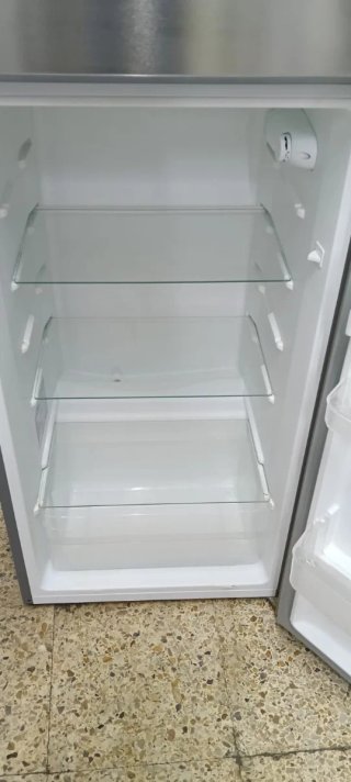 NEVERA PEQUEÑA HISENSE ENERGÍA A+ 143X55X55cm