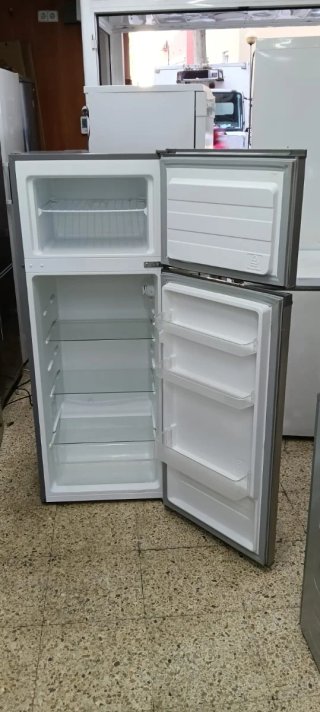 NEVERA PEQUEÑA HISENSE ENERGÍA A+ 143X55X55cm