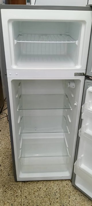 NEVERA PEQUEÑA HISENSE ENERGÍA A+ 143X55X55cm