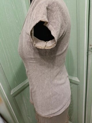 Vestito beige/verde oliva con bottoni