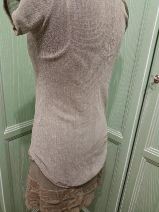 Vestito beige/verde oliva con bottoni