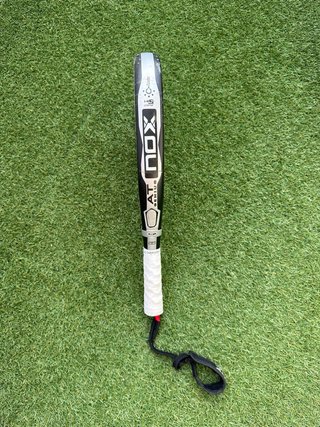 Pala de pádel Nox AT Genius Luxury