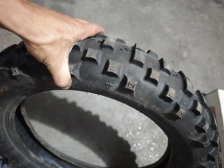 Neumático Enduro 140/80/18