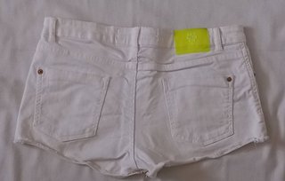 Shorts BSK Blanco Talla 38