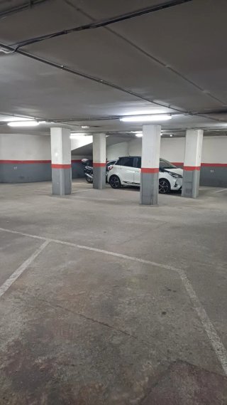 Alquiler plaza garaje moto c/ Navas de Tolosa 353