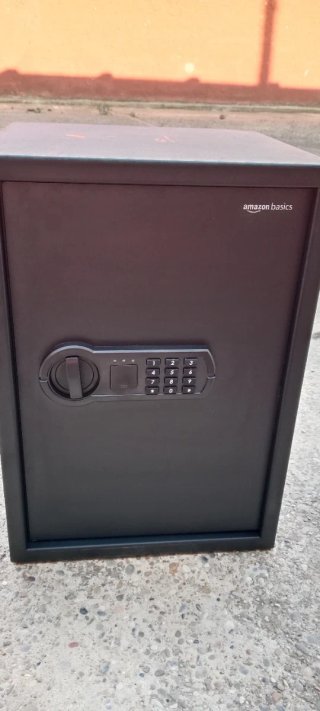 Caja Fuerte Electrónica con Teclado y llave