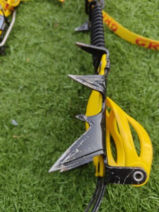 Grivel G12 Crampones Semiautomáticos