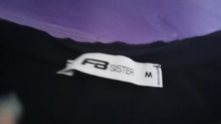 Camiseta negra con estampado de calavera