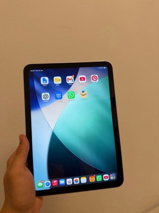 iPad 10ª Gen 64GB Plata + Teclado