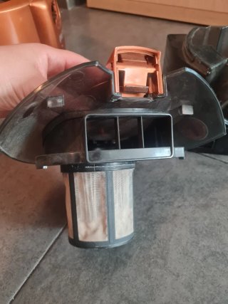 Aspirapolvere Imetec senza sacco