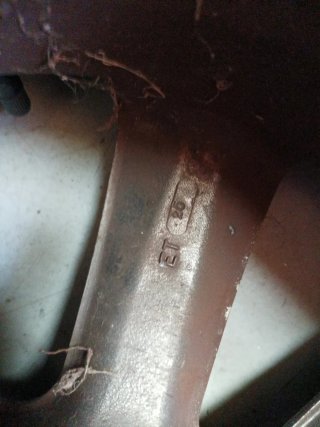 Llantas PSA 16 con neumáticos