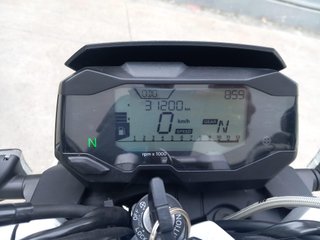 BMW G 310 R
