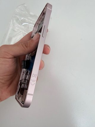 Chasis iPhone 13 Rosa con componentes