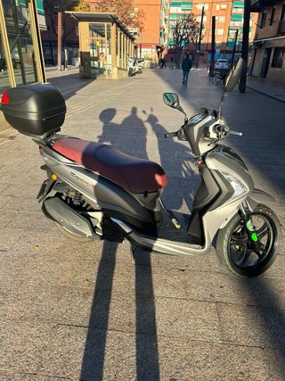 Moto SYM 125 ST Plata/Roja