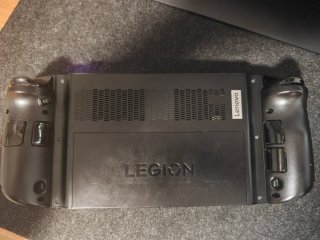 Lenovo Legion Go (AMD Z1 Extreme) + Extra