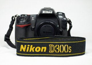 Cámara Nikon D300s Full Set Caja 19k disparos