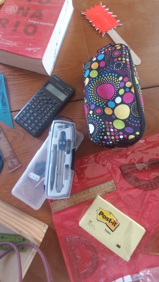 Lote material escolar completo curso 26-27