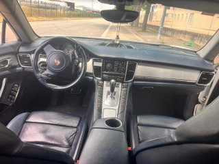 Porsche Panamera 4s look turbo