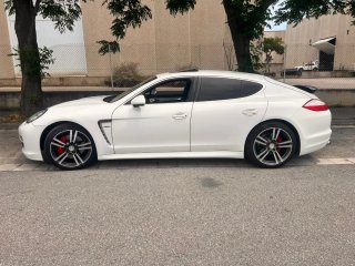 Porsche Panamera 4s look turbo