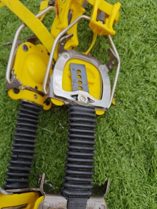 Grivel Tech (igual que g12 )Crampones Semiautomáti