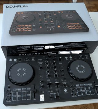 Controladora DJ Pioneer DDJ-FLX4 Negra