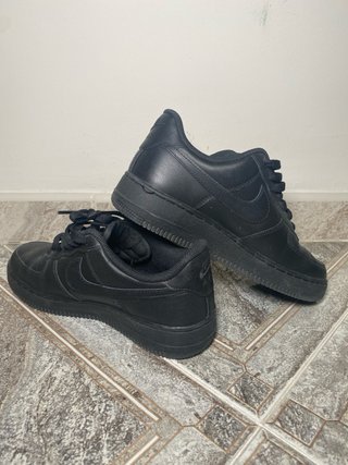 Nike Air Force 1 Negras - Nuevas