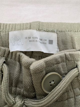 Zara Pantalón Corto Verde Niño T13-14