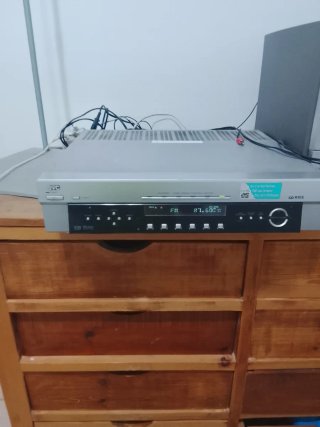 Amplificador JVC con 2 Altavoces