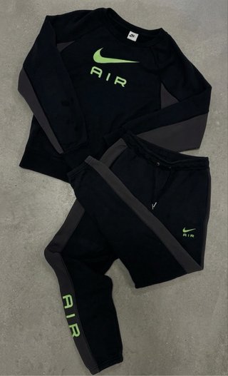 Conjunto Nike Air Negro y Gris