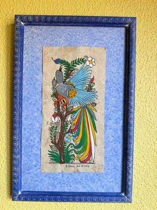 Pintura de pájaro en marco azul