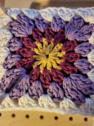 16 Mattonelle Granny Square Fatte a Mano