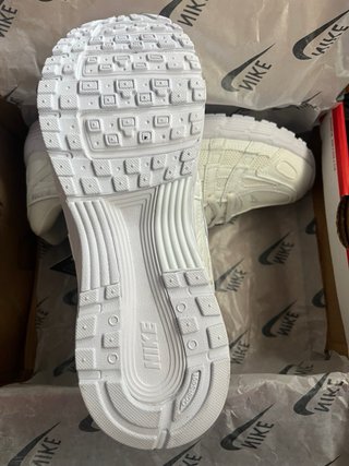 Nike P-6000 Blancas Talla 42