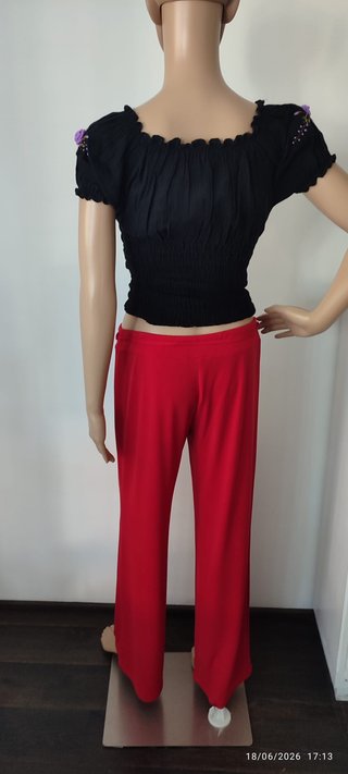 Top cotone nero con ricami viola